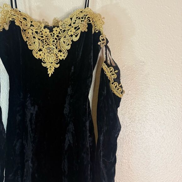 1980s steppin' Out Black Dress with Gold Lace Accents 3 - Picture 2 of 5